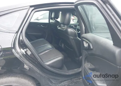 2016 Chrysler 200 S из США, поврежденный, VIN 1C3CCCBB6GN115773